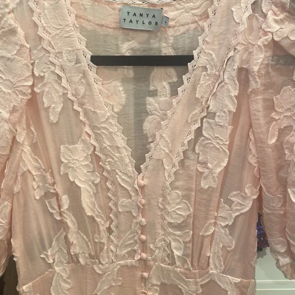 Flora dress - Picture 2 of 3